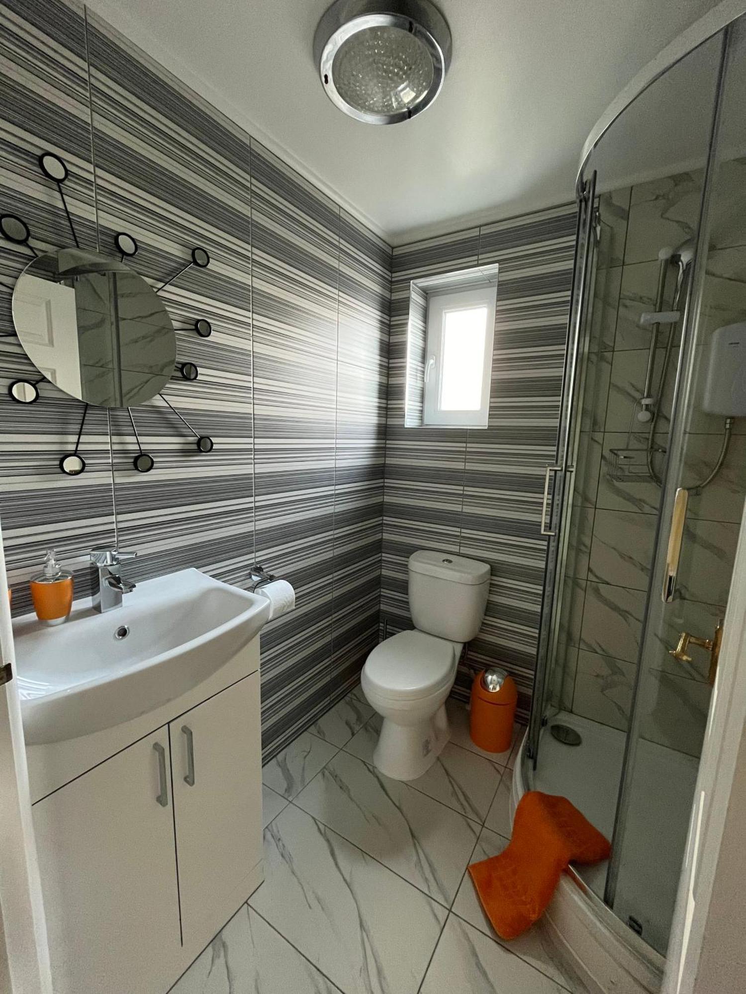 Quest Fulfiller - Near General Hospital, Free Parking & Garden Apartment Southampton Exterior photo