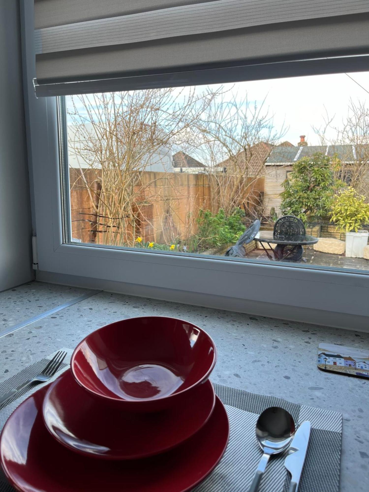 Quest Fulfiller - Near General Hospital, Free Parking & Garden Apartment Southampton Exterior photo
