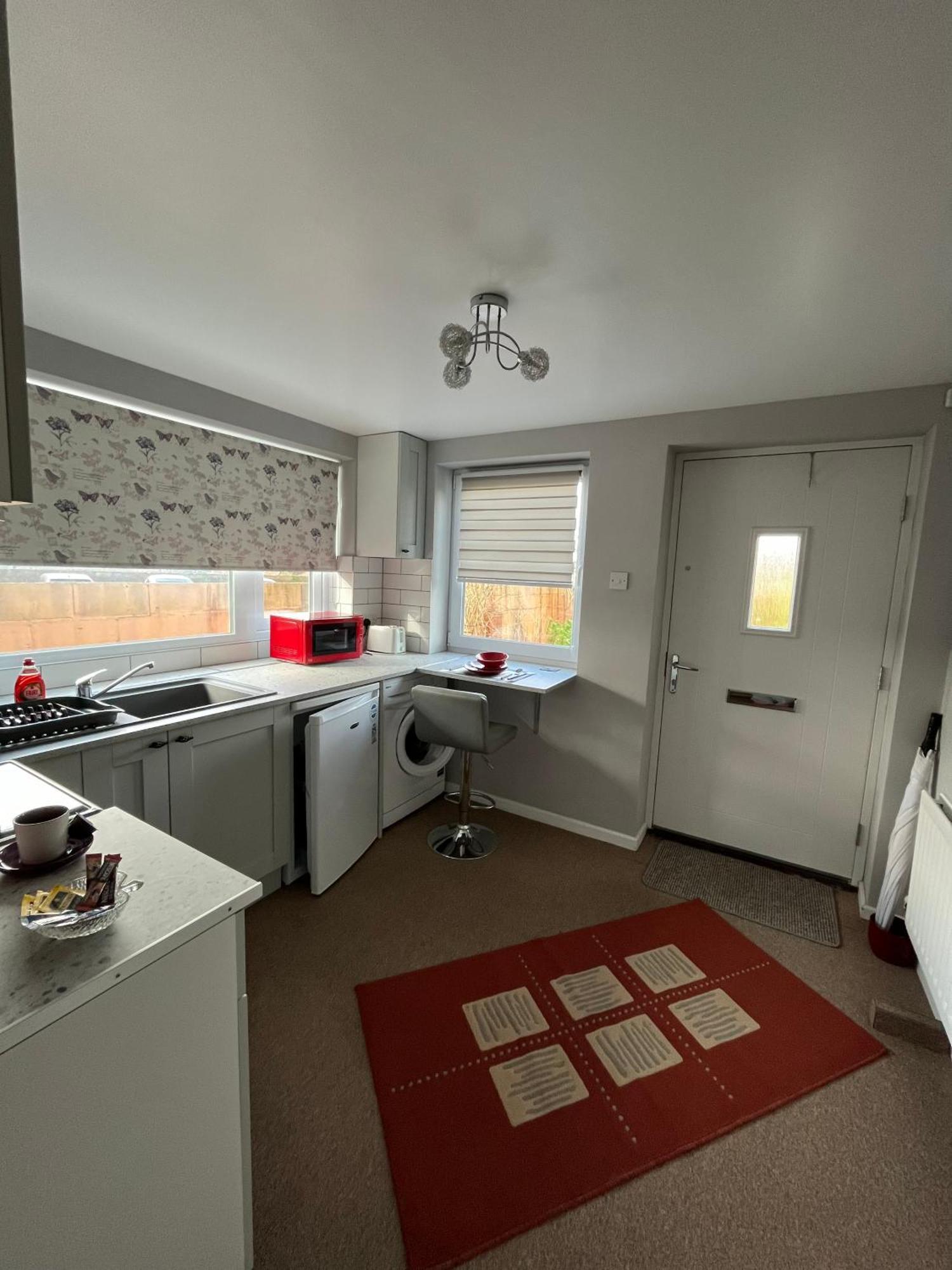 Quest Fulfiller - Near General Hospital, Free Parking & Garden Apartment Southampton Exterior photo